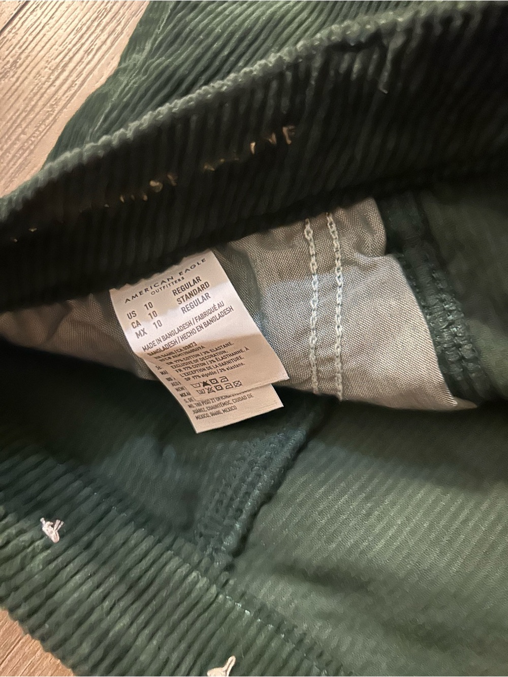 NWT American Eagle Outfitters Dark Green Corduroy Skirt - Picture 4 of 9